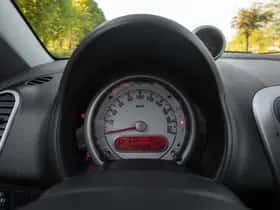 Opel Agila (2014) thumbnail 16