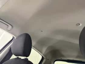 Mitsubishi Space Star (2015) thumbnail 13