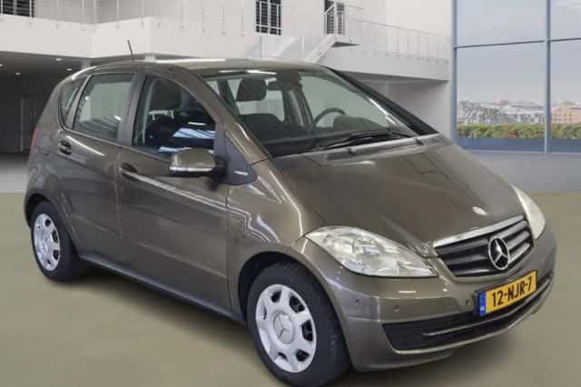 Mercedes-Benz A-Klasse (2010) thumbnail 2