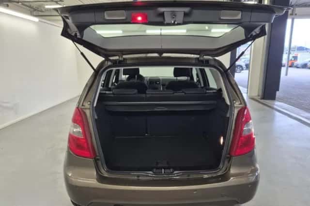 Mercedes-Benz A-Klasse (2010) thumbnail 14