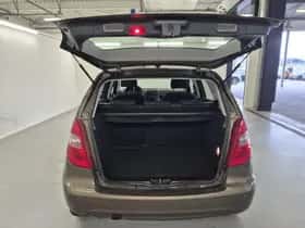Mercedes-Benz A-Klasse (2010) thumbnail 14