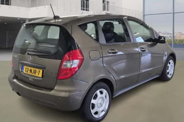 Mercedes-Benz A-Klasse (2010) thumbnail 3