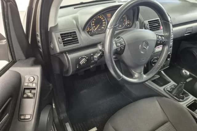 Mercedes-Benz A-Klasse (2010) thumbnail 6