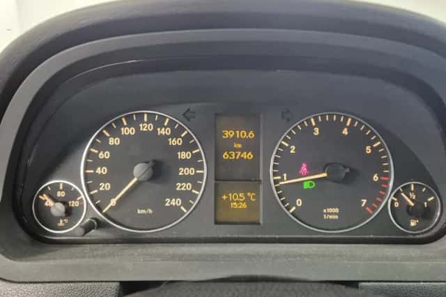 Mercedes-Benz A-Klasse (2010) thumbnail 9