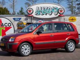 Ford Fusion (2010) thumbnail 1
