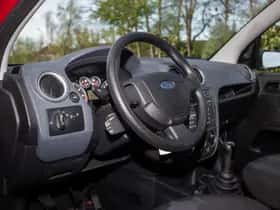 Ford Fusion (2010) thumbnail 11