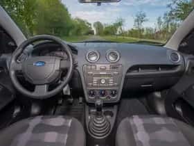Ford Fusion (2010) thumbnail 15