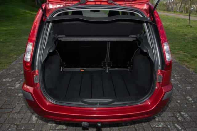 Ford Fusion (2010) thumbnail 19