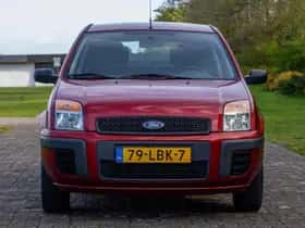 Ford Fusion (2010) thumbnail 8