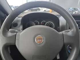 Fiat Panda (2011) thumbnail 10
