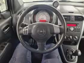Opel Agila (2009) thumbnail 11