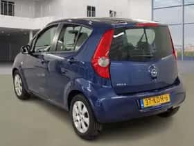 Opel Agila (2009) thumbnail 4