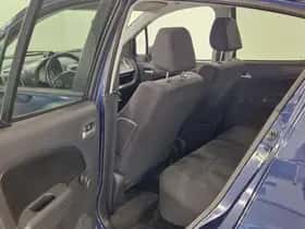 Opel Agila (2009) thumbnail 7