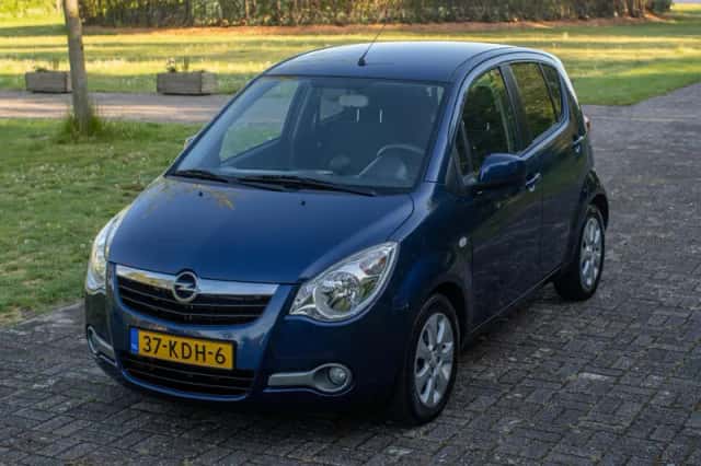 Opel Agila (2009) thumbnail 8