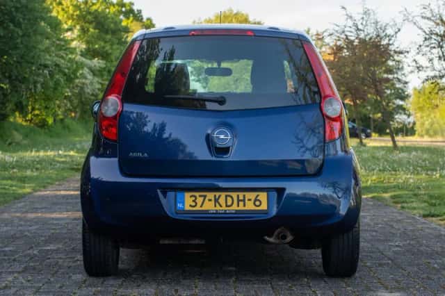 Opel Agila (2009) thumbnail 10