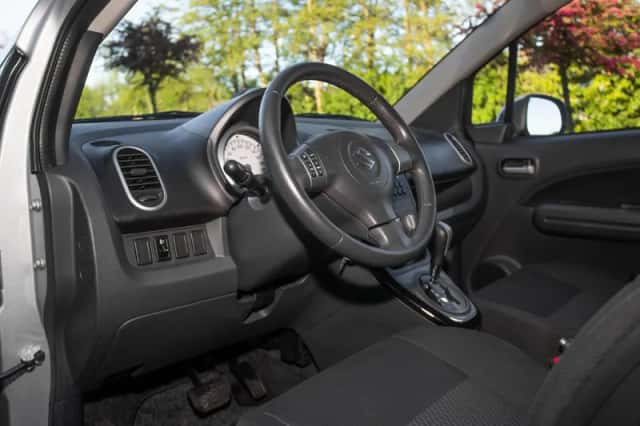 Suzuki Splash (2014) thumbnail 12