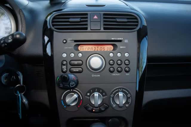 Suzuki Splash (2014) thumbnail 17