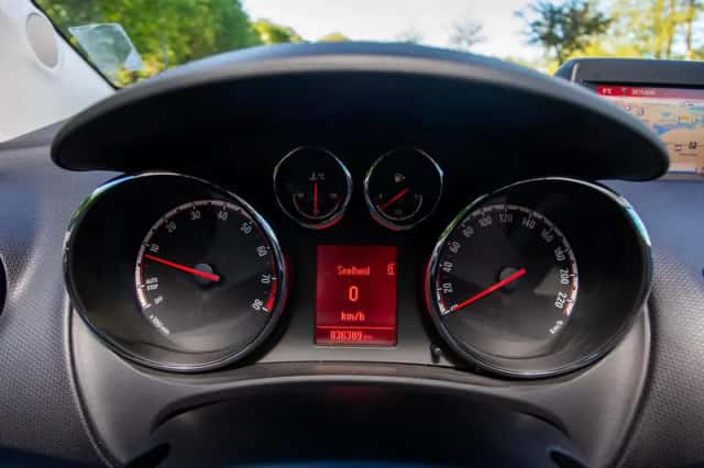 Opel Meriva (2014) thumbnail 17