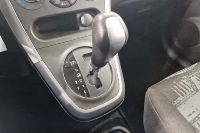 Opel Agila (2012) thumbnail 13