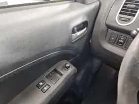 Opel Agila (2012) thumbnail 14