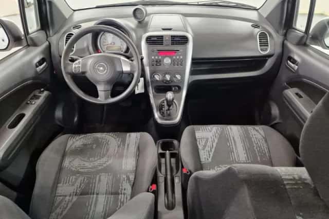Opel Agila (2012) thumbnail 8