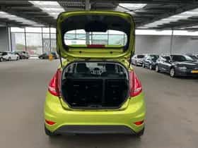 Ford Fiesta (2010) thumbnail 18