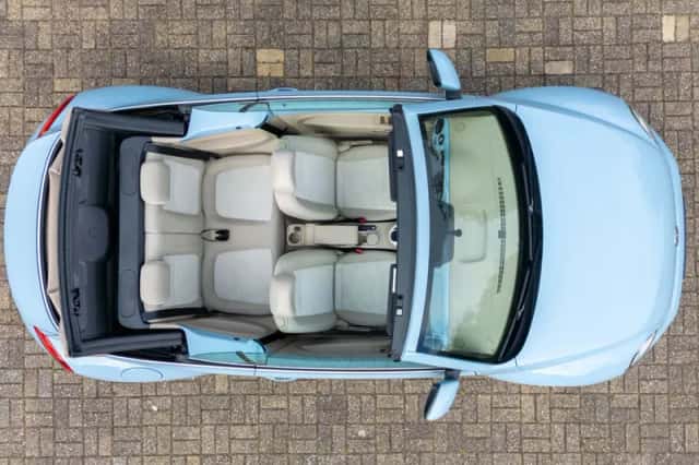 Volkswagen Beetle (2015) thumbnail 11