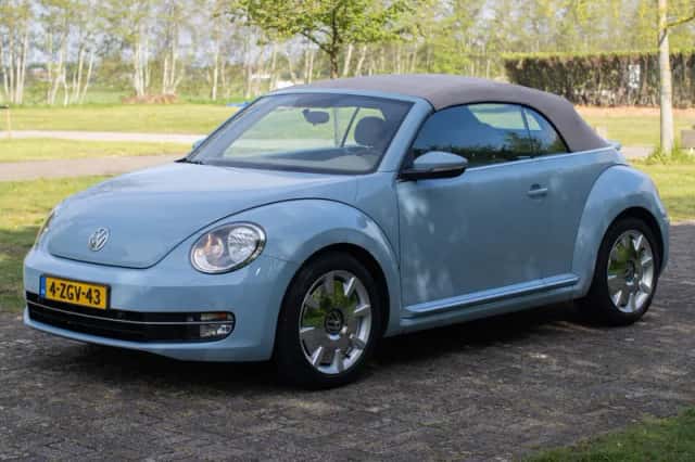 Volkswagen Beetle (2015) thumbnail 15