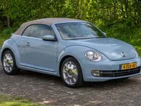 Volkswagen Beetle (2015) thumbnail 16