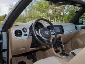 Volkswagen Beetle (2015) thumbnail 20