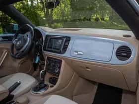 Volkswagen Beetle (2015) thumbnail 22