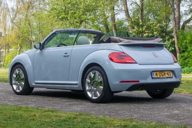 Volkswagen Beetle (2015) thumbnail 7