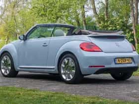 Volkswagen Beetle (2015) thumbnail 7