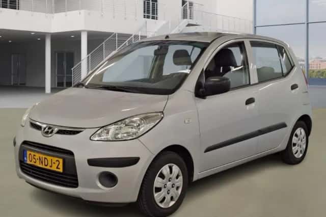 Hyundai i10 (2010) thumbnail 1