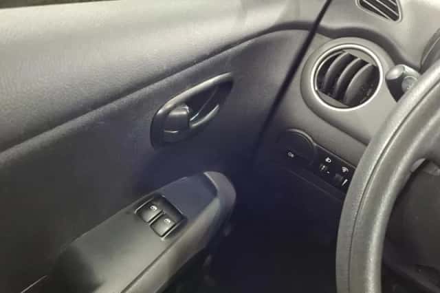 Hyundai i10 (2010) thumbnail 13