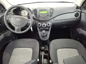 Hyundai i10 (2010) thumbnail 8