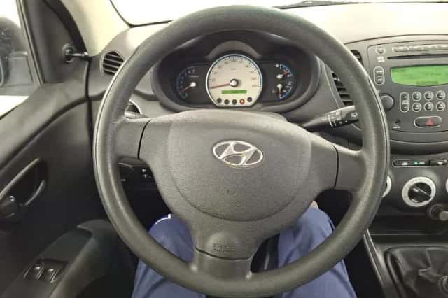 Hyundai i10 (2010) thumbnail 9