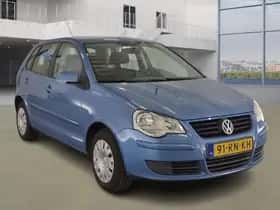Volkswagen Polo (2005) thumbnail 2