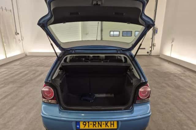 Volkswagen Polo (2005) thumbnail 13