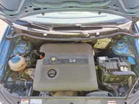 Volkswagen Polo (2005) thumbnail 16