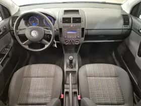 Volkswagen Polo (2005) thumbnail 8