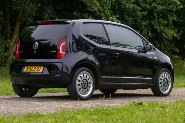 Volkswagen Up! (2013) thumbnail 4