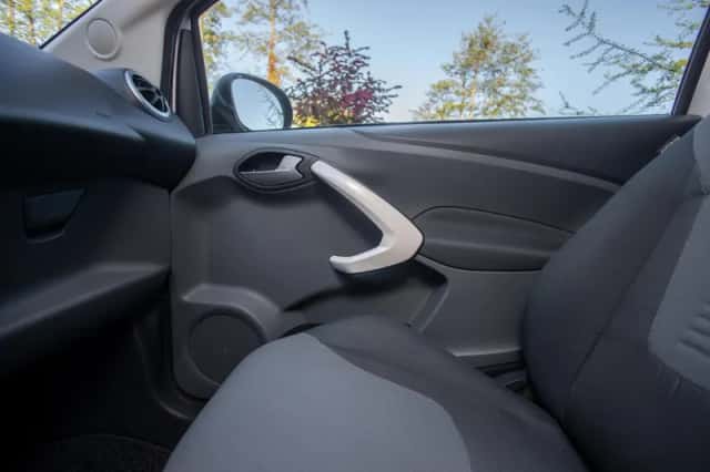 Ford Ka (2011) thumbnail 17