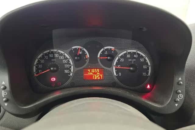 Fiat Panda (2011) thumbnail 10