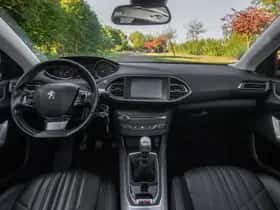 Peugeot 308 (2017) thumbnail 15