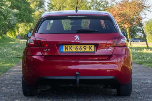 Peugeot 308 (2017) thumbnail 10