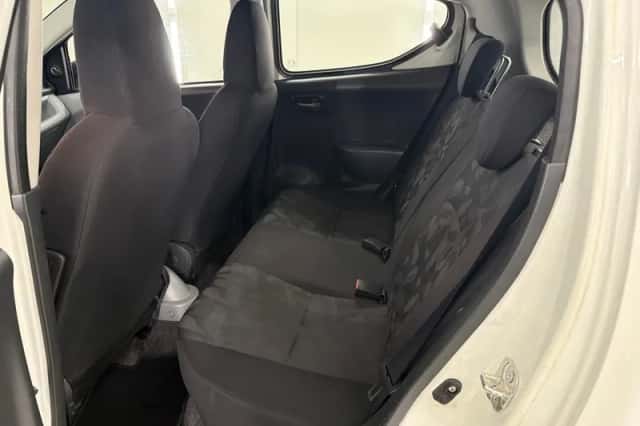 Suzuki Alto (2011) thumbnail 6