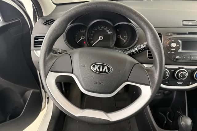 Kia Picanto (2012) thumbnail 10
