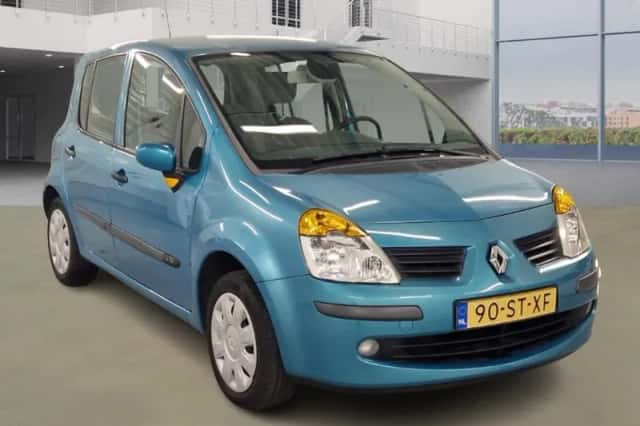 Renault Modus (2006) thumbnail 2