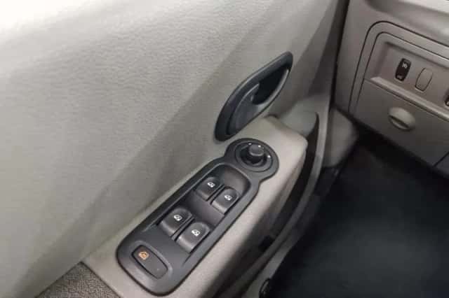 Renault Modus (2006) thumbnail 15